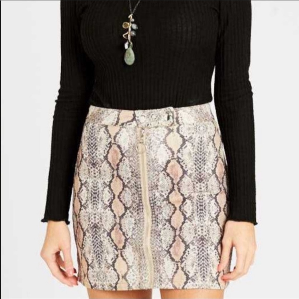Snake skin print skirt